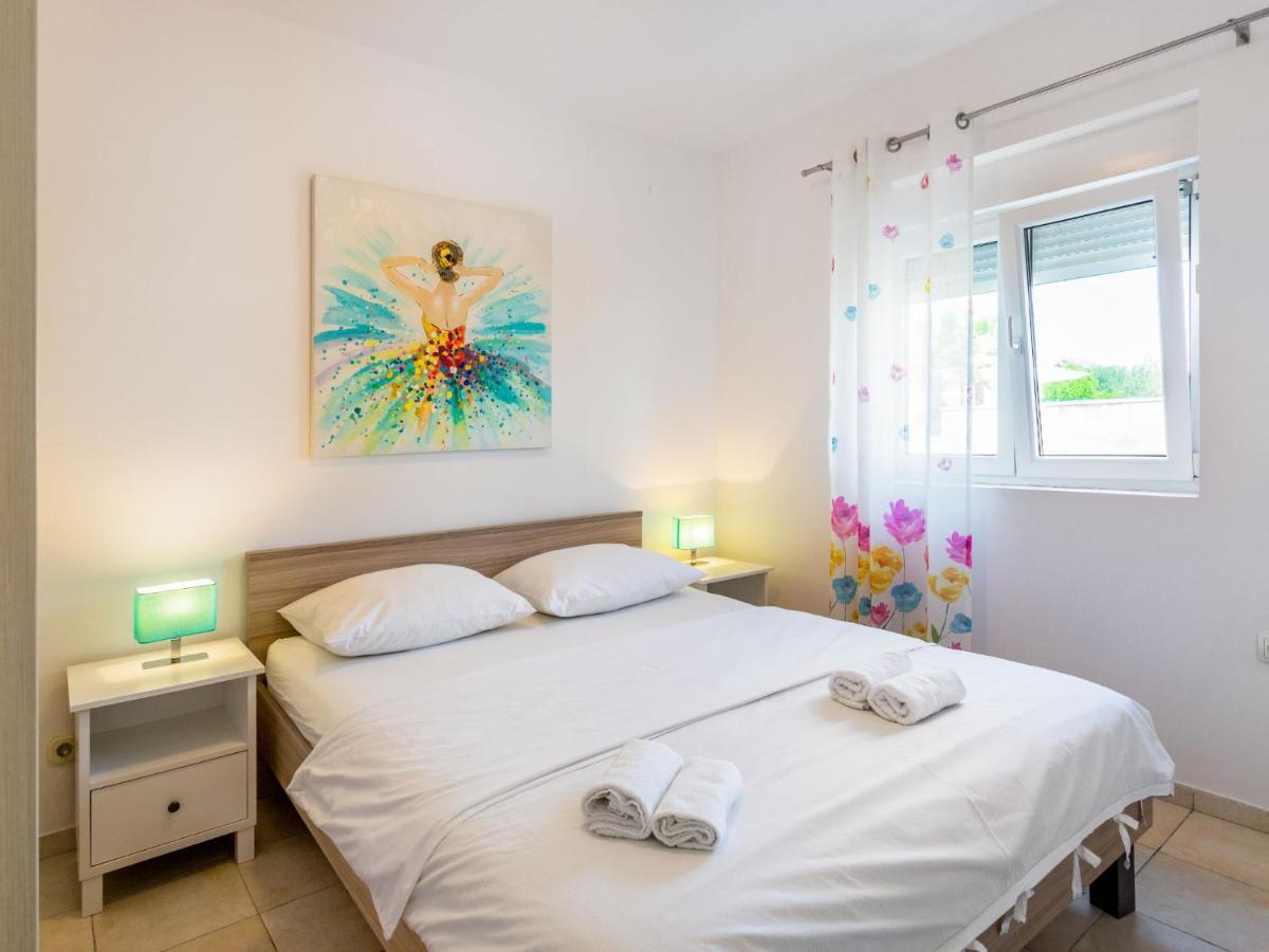 Apartment Tino - Zad511 By Interhome Sukošan Eksteriør bilde